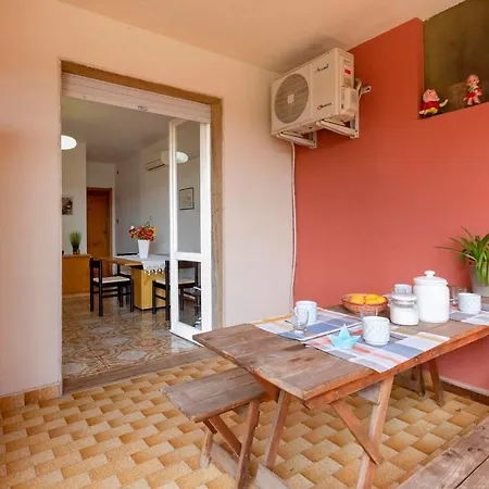 La Perla Apartment *